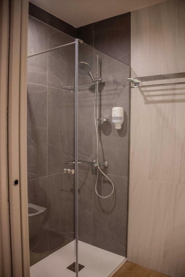 Apartamentos Puerta De Llanes Exteriör bild