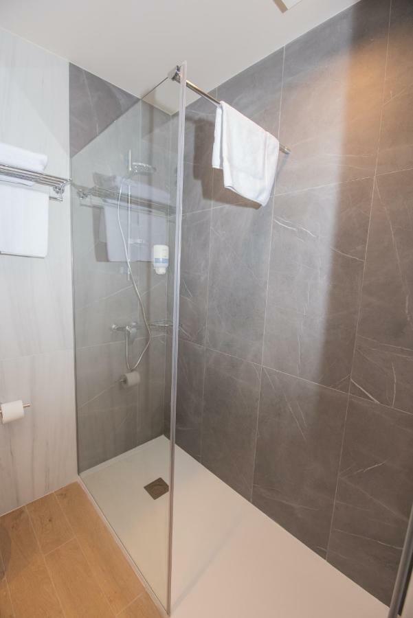 Apartamentos Puerta De Llanes Exteriör bild