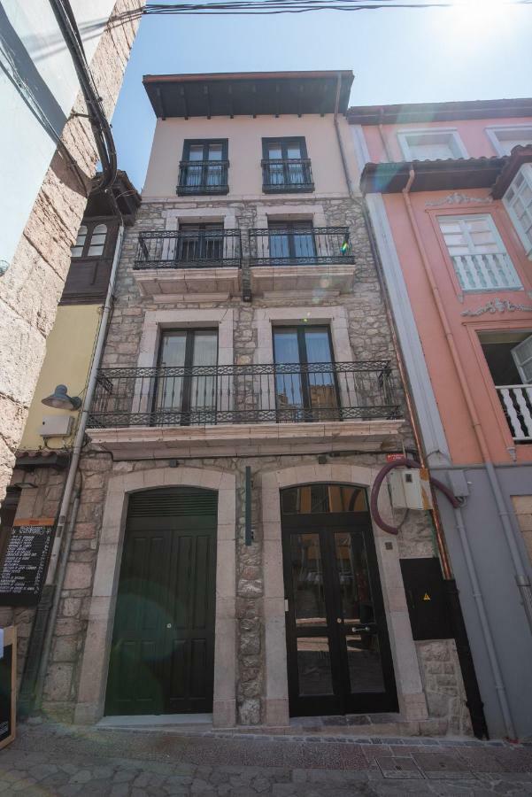 Apartamentos Puerta De Llanes Exteriör bild