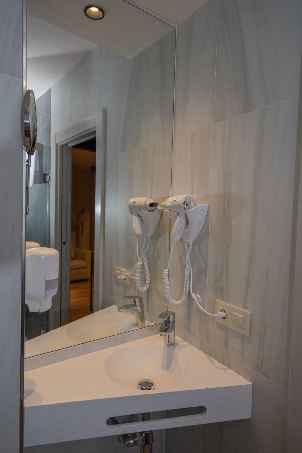 Apartamentos Puerta De Llanes Exteriör bild