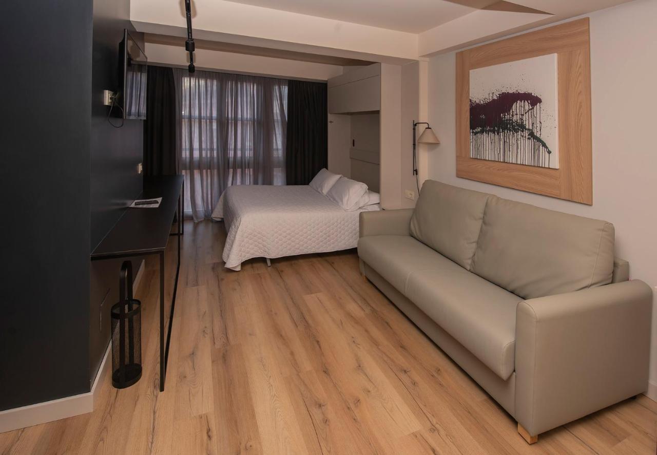 Apartamentos Puerta De Llanes Exteriör bild